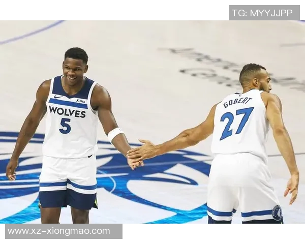 森林狼对华子复出充满信心训练表现令人期待 森林狼对华子复出充满信心训练表现令人期待